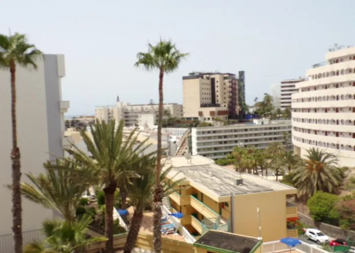 Juncos 403 * Playa del Ingles (Gran Canaria)