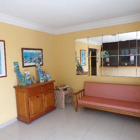 Juncos 403 Apartment *