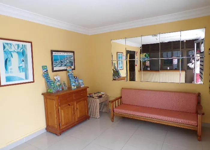 Juncos 403 Apartment *